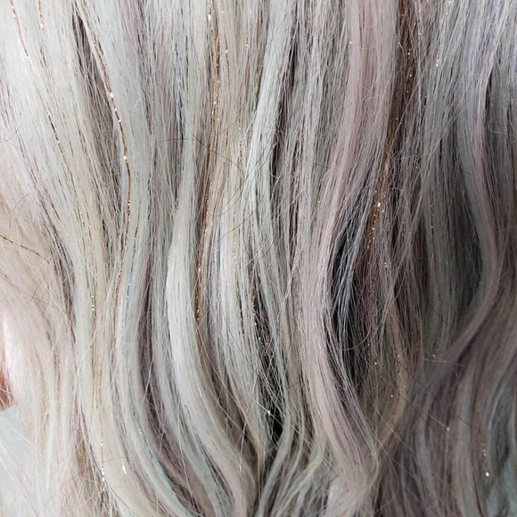 Multicolor wig - Picture 6 of 7